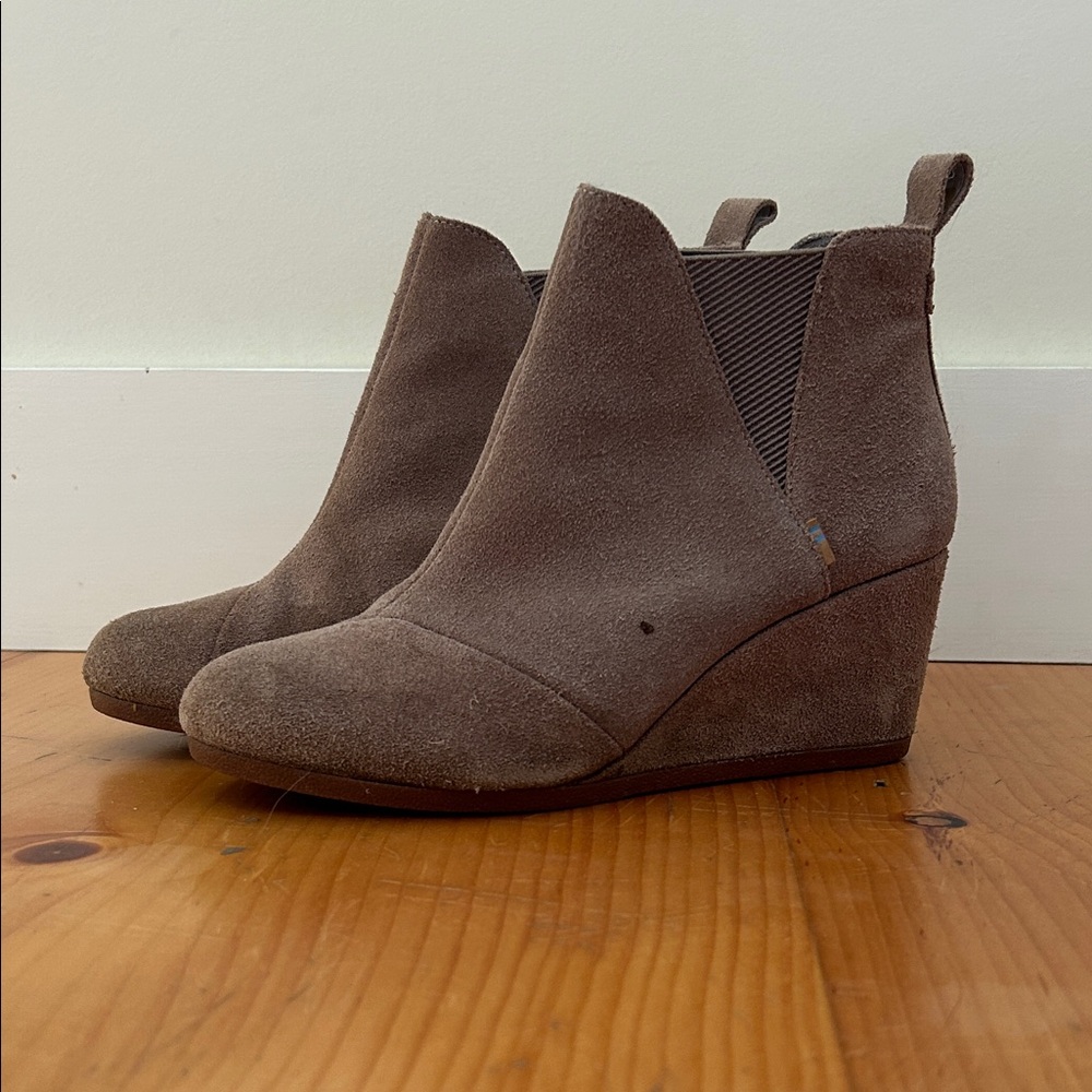 Toms Taupe Suede Wedge Ankle Boots